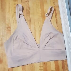 Everlane The Invisible Bra in nudes, size S